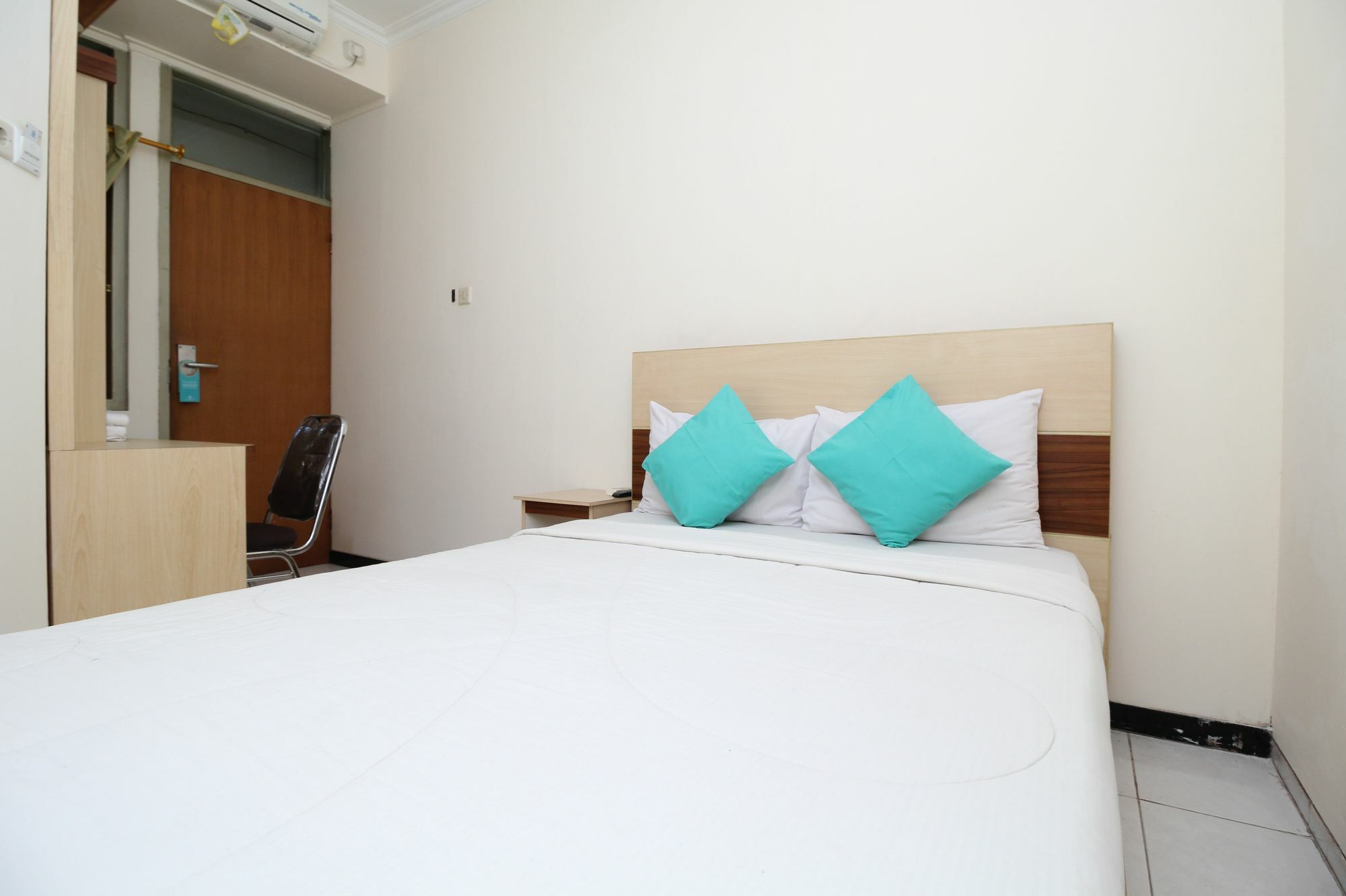Myzone Homtel Hotel Semarang Exterior foto